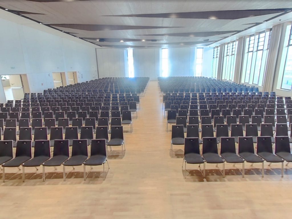 Saal Elsenz - Komplett bestuhlt